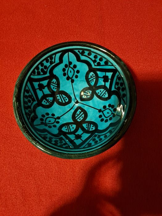 Seis taças marroquinas, safi, nunca utilizadas.