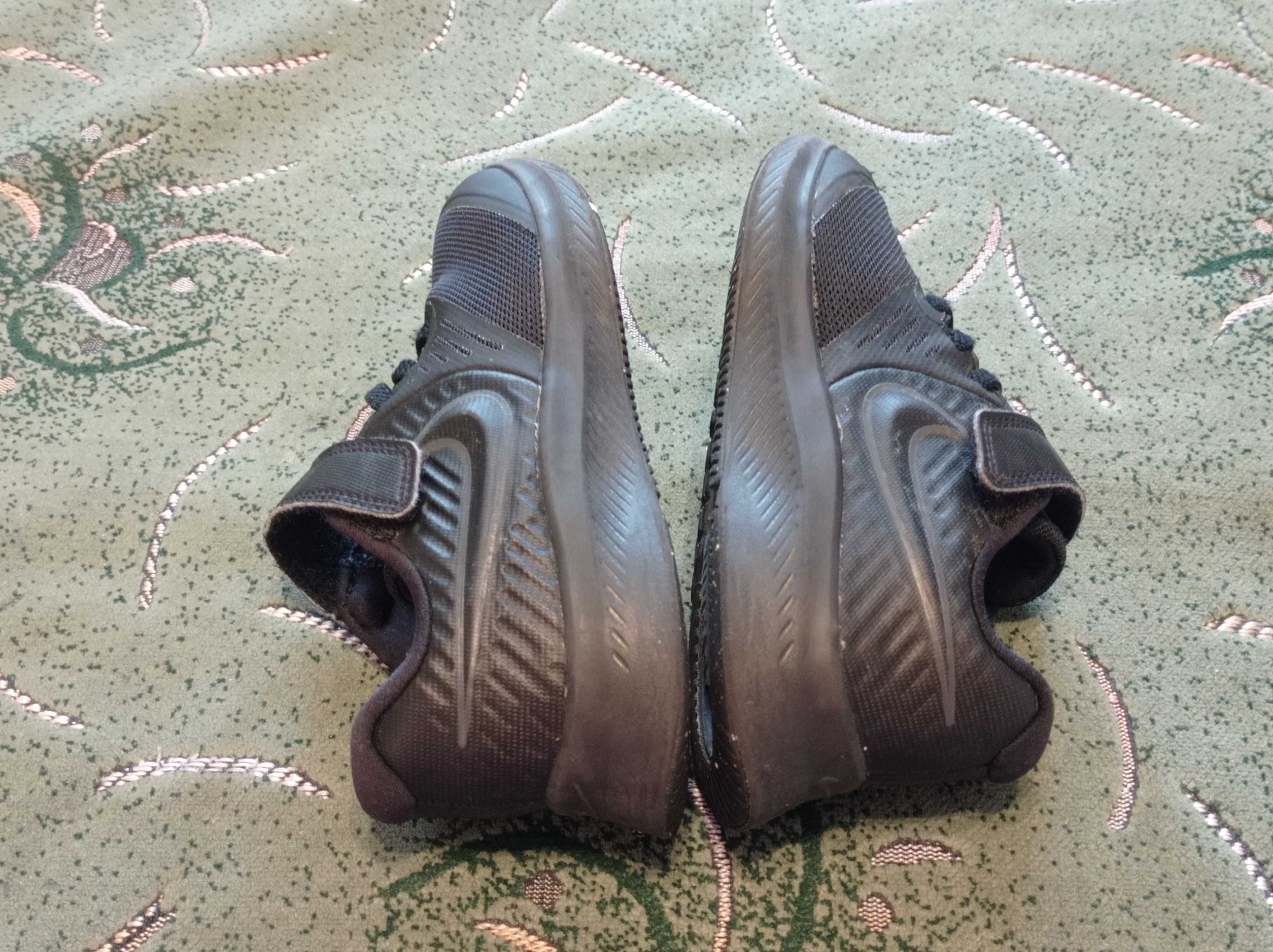 Кроссовки NIKE Star Runner  оригинал размер-28 стелька 17-18 см