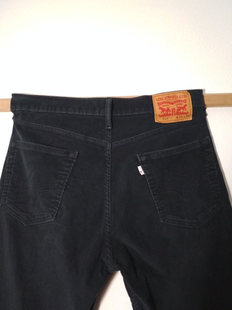 Levi's 514 czarne sztruksy sztruks W34 L32