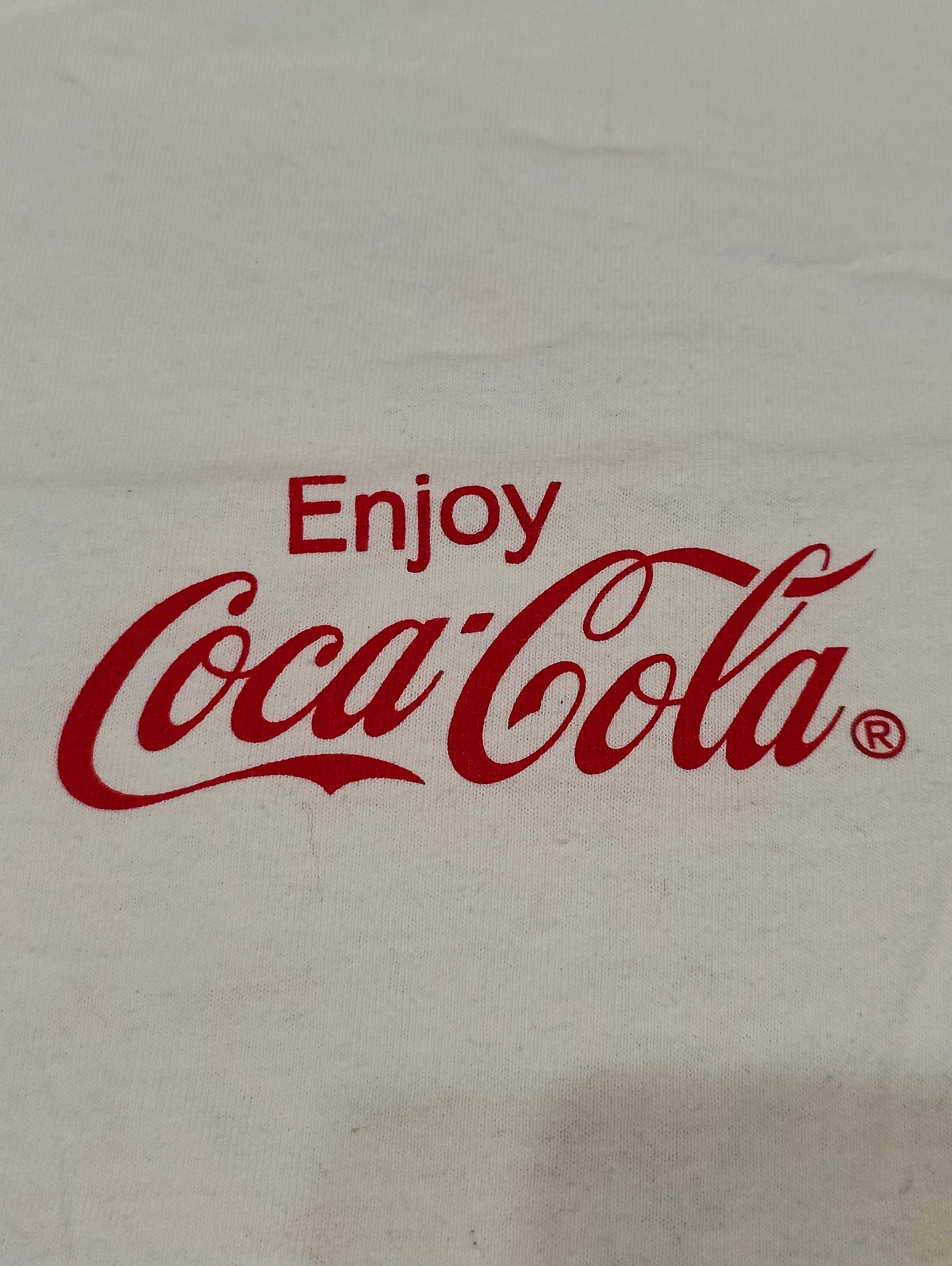 Продам вінтажну футболку Coca Cola enjoy