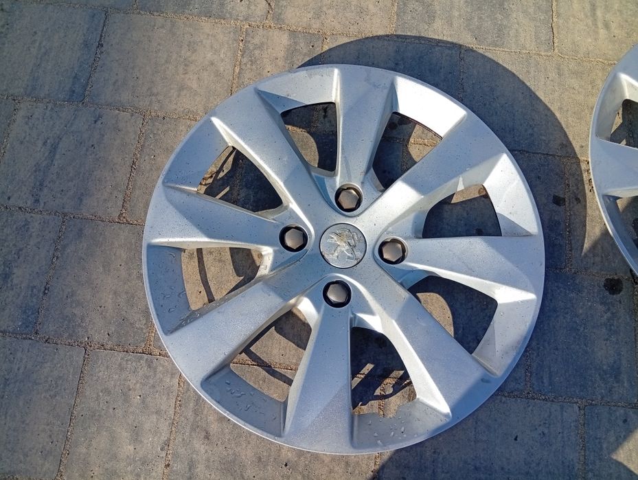Peugeot 2008 Peugeot 208 orginalne kołpaki 15 cali