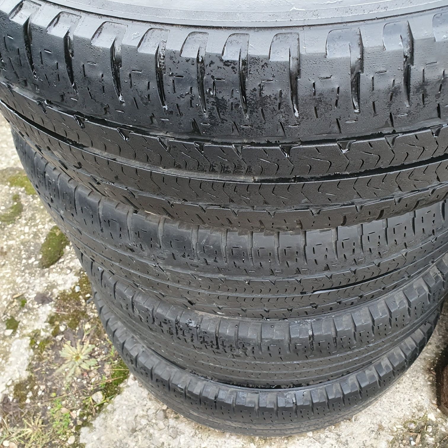 Opony Michelin Agilis Camping 225/75 R 16CP komplet