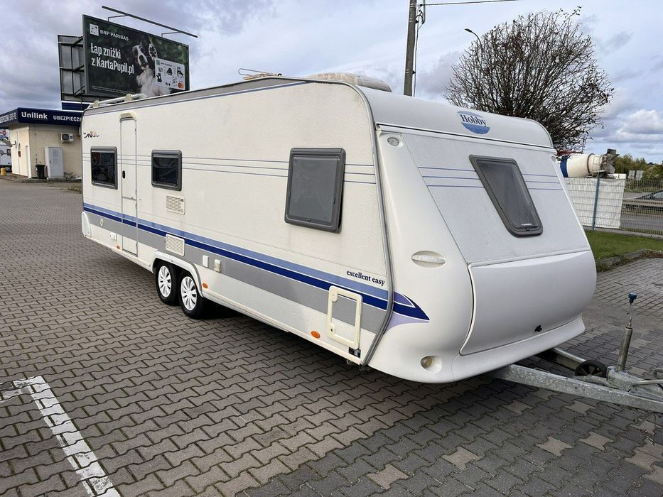 Hobby 650  Przyczepa kempingowa Hobby 650 z klimatyzacją i przedsionkiem