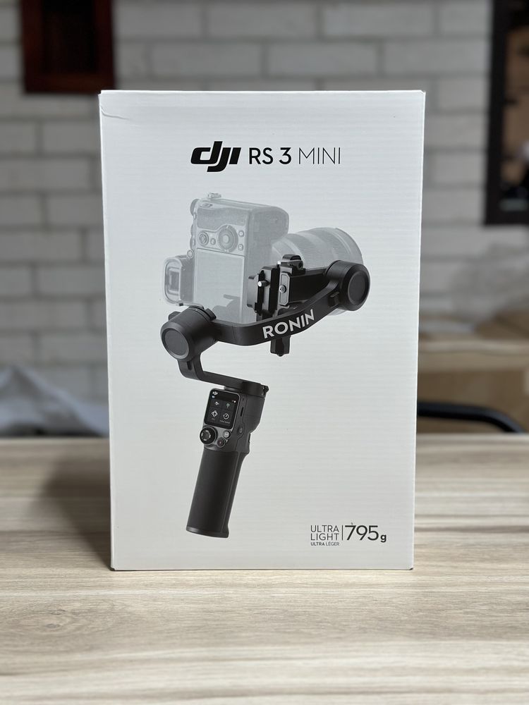 Стабилизатор DJI RS 3 Mini