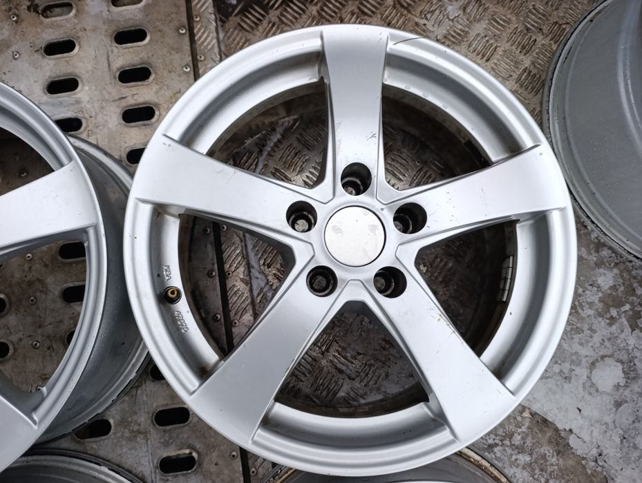 Meriva B Astra H felgi aluminiowe 16 cali ładny stan  5x110