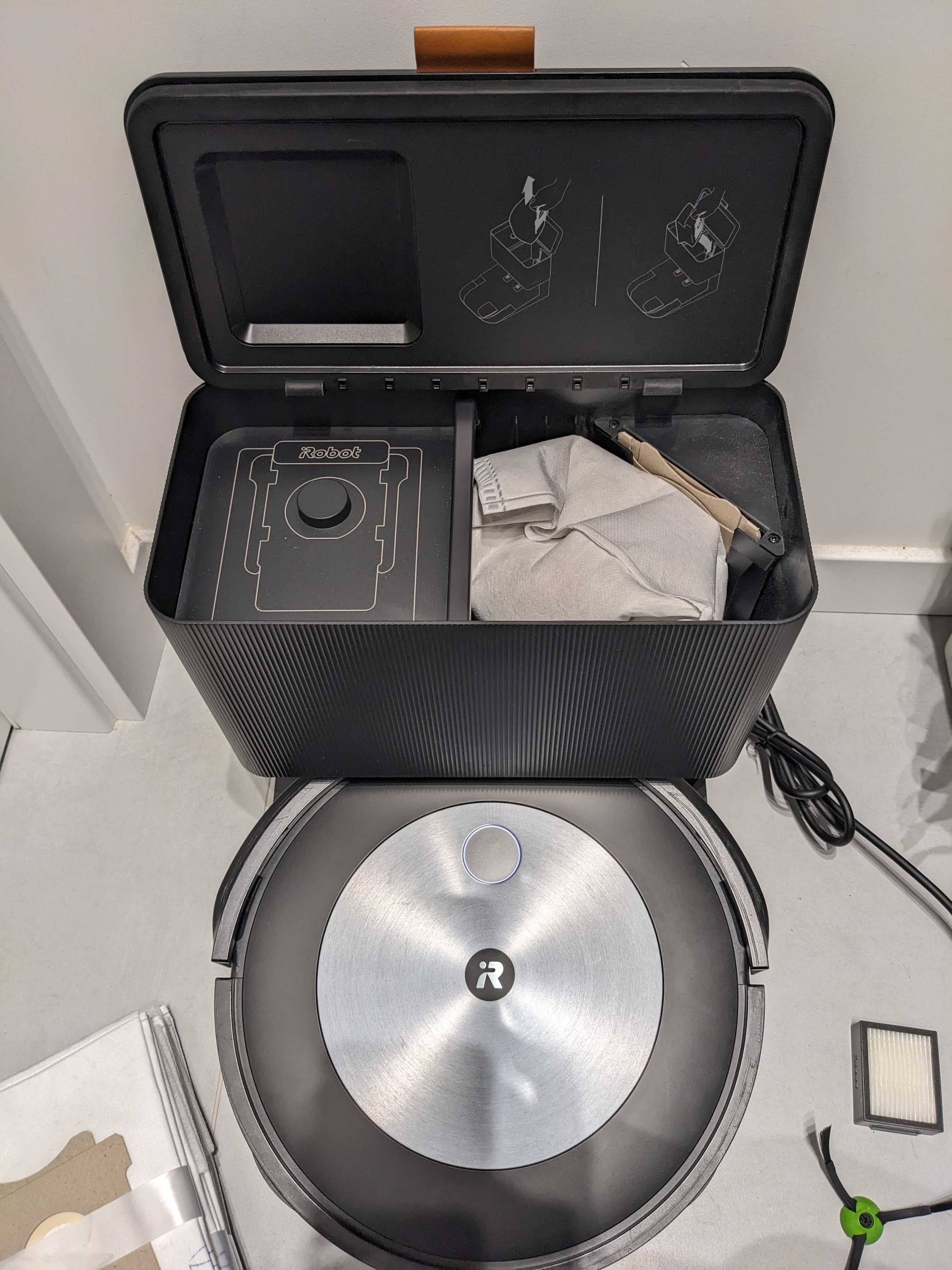 iRobot Roomba j7+
