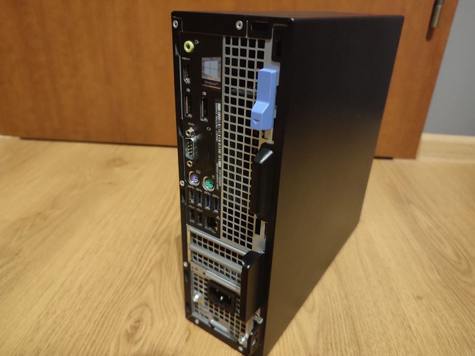 Komputer stacjonarny Dell Optiplex 7050 Windows 11 Pro