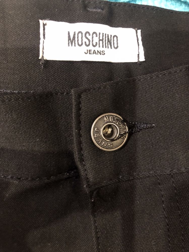 мужские джинсы moschino (оригинал)