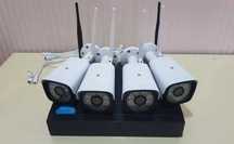 Беспроводной готовый комплект IP видеонаблюдения на 4 уличные камеры