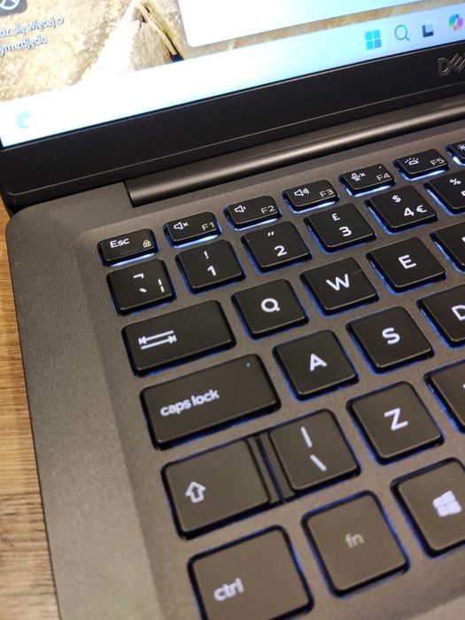 #3106 Dell Latitude 7400 i5-8265U 16GB 256SSD DOTYK FV23 GW12 NOWA BAT