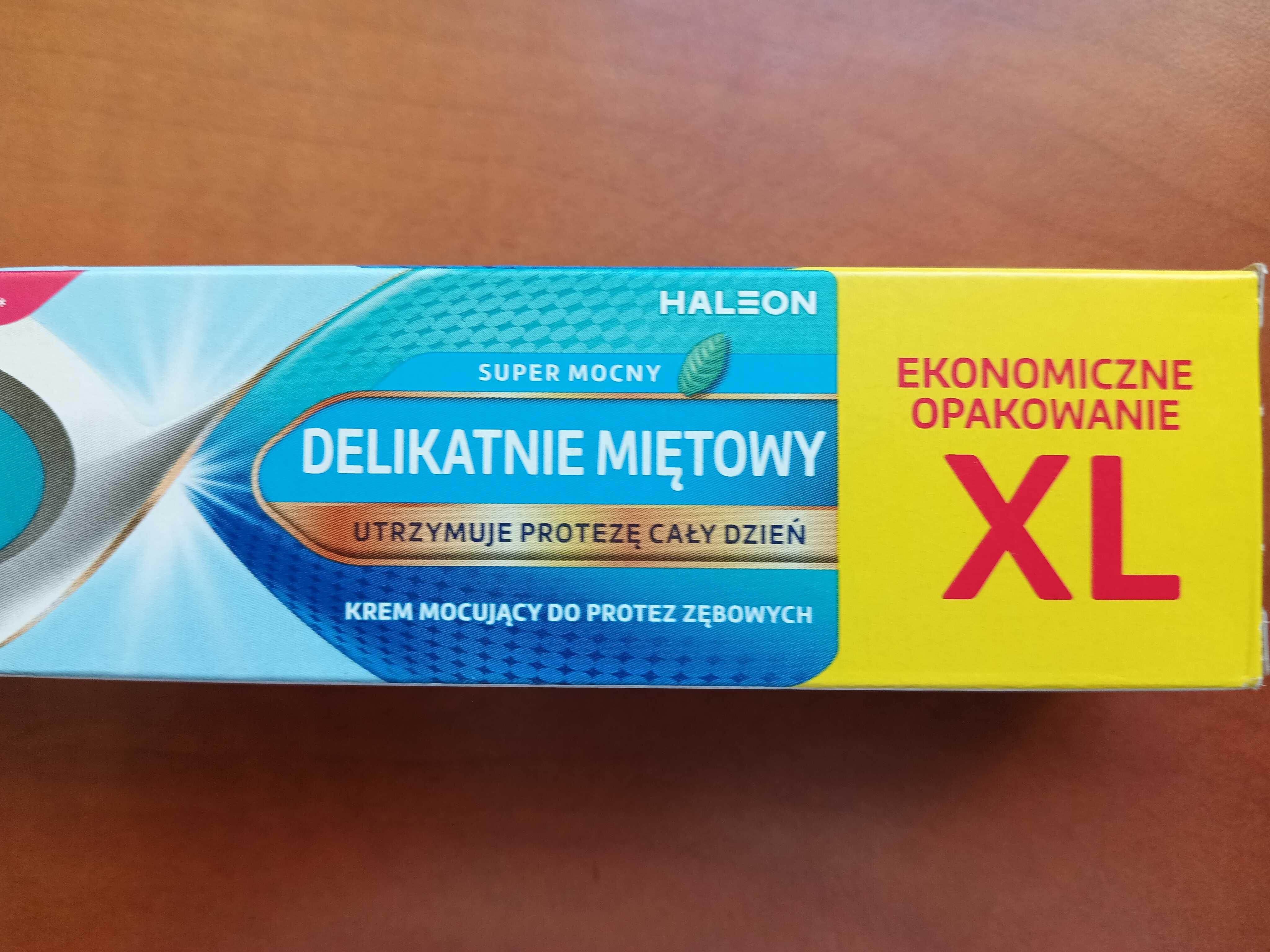 Corega XL delikatnie miętowy krem do protez zębowych