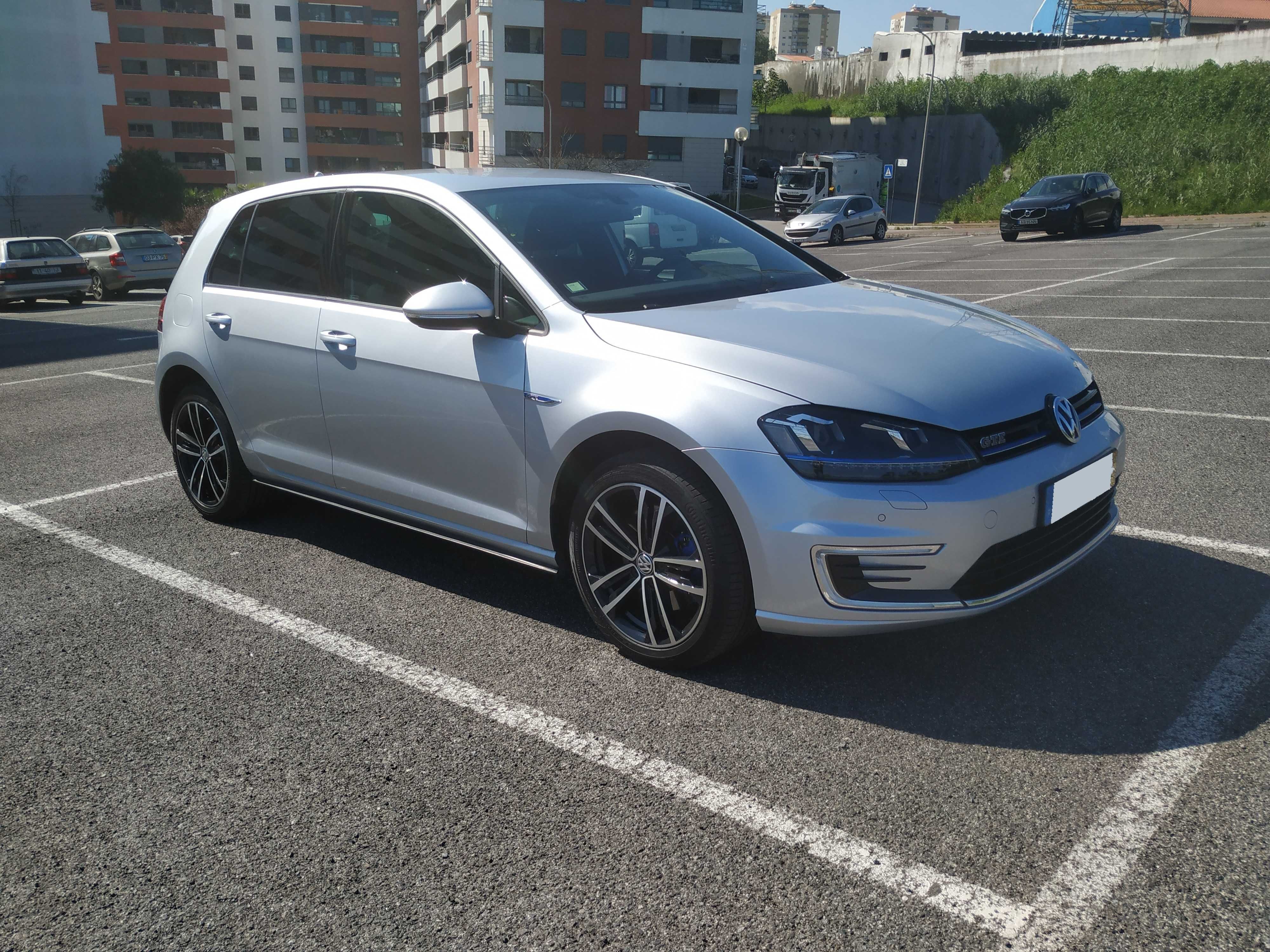 Volkswagen Golf GTE PHEV 204cv
