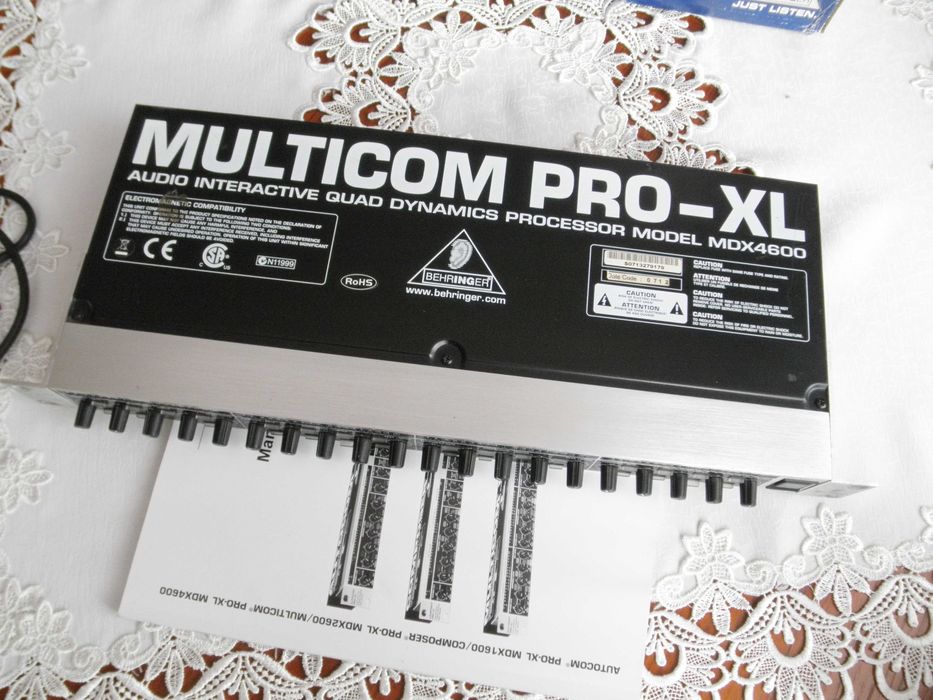 Behringer MDX4600 MULTICOM PRO-XL. ekspander/bramka/kompresor/limiter.