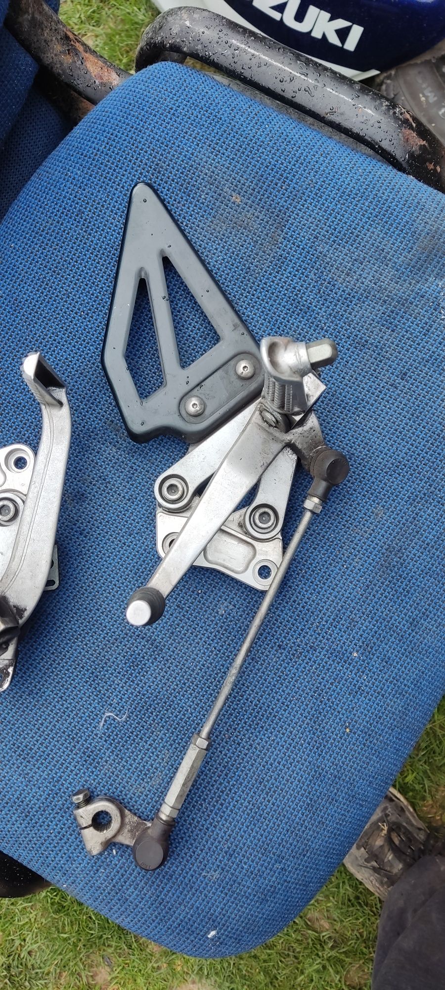 Suzuki GSX-R 750 K2 set kierowcy