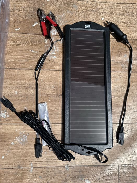 Авто сонячна батарея