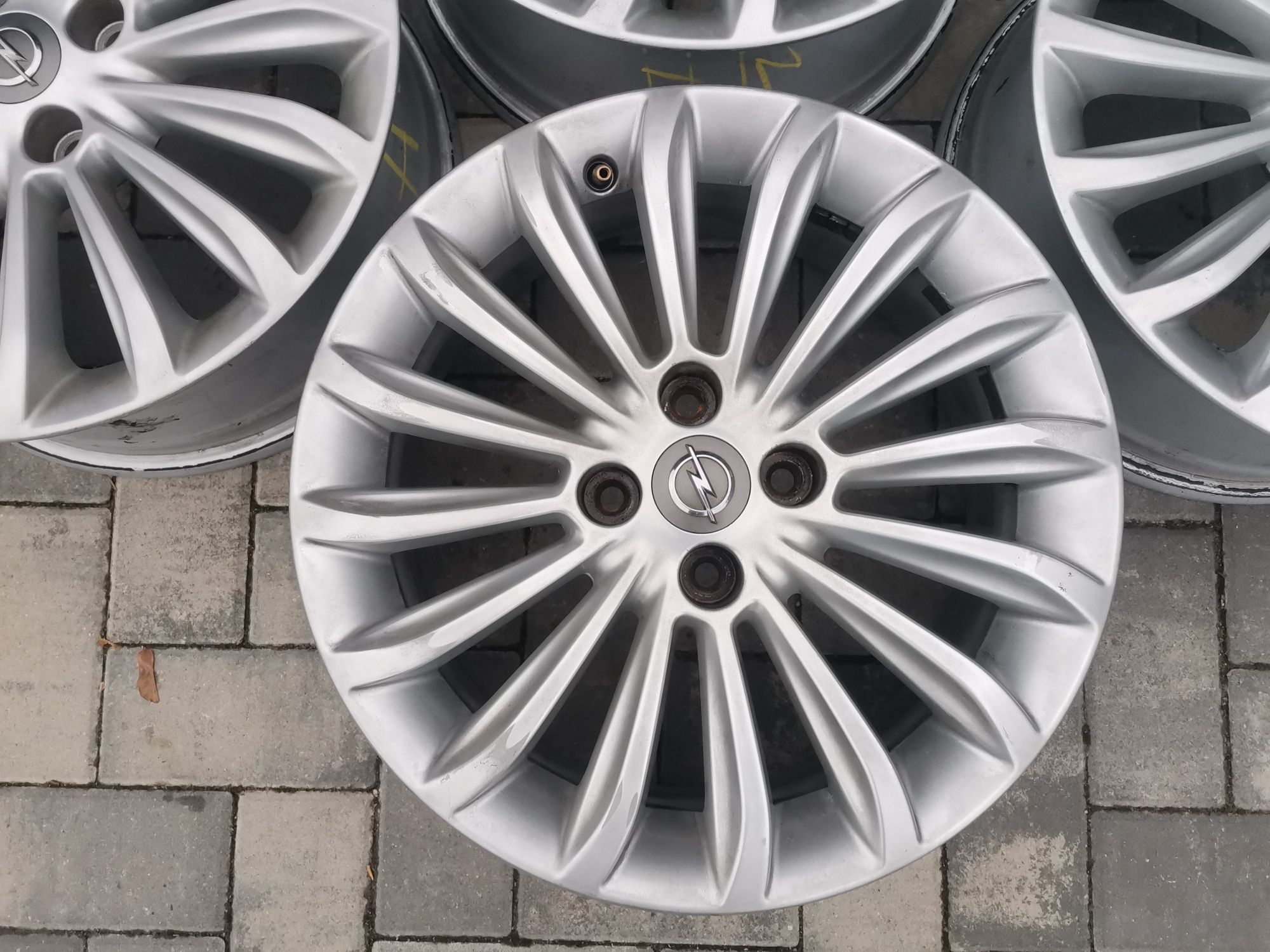 Felgi Opel ADAM Corsa D Meriva 6.5Jx16H2 4x100 ET40 TMPS