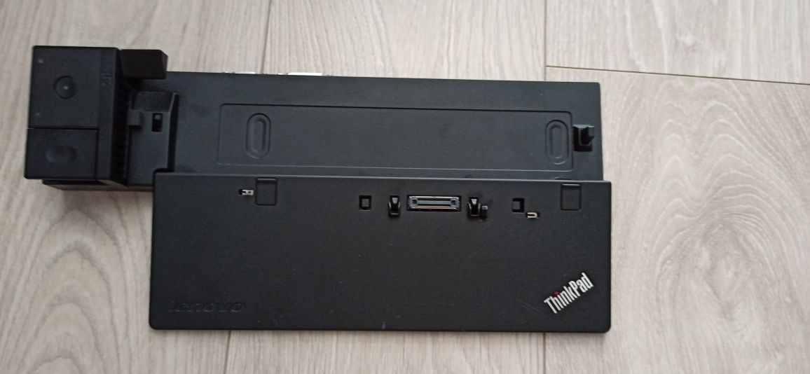 ThinkPad Doc Pro 40A1