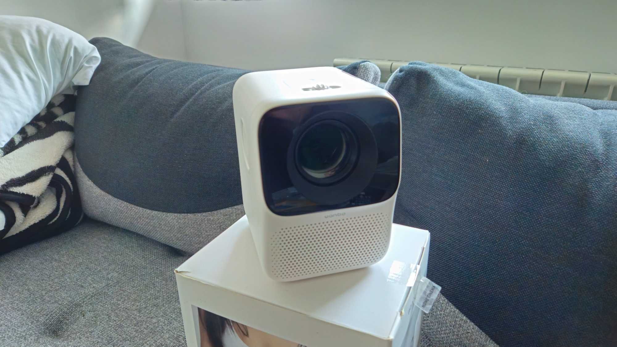 Projektor Wanbo Portable Projector T2 Free 200 ANSI, 1x HDMI, 1x USB