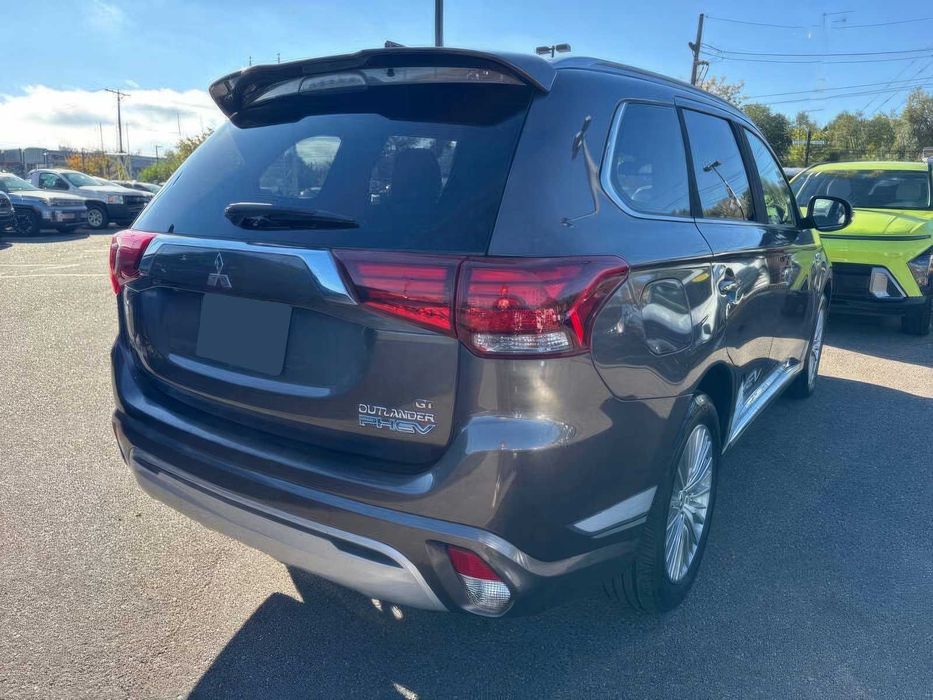 Mitsubishi Outlander PHEV GT      2019