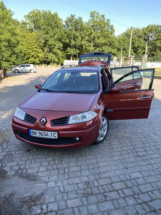 Продам рено меган в дуже класному стані