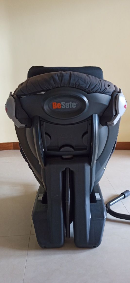 Cadeira Auto BeSafe iZi Combi X3 Isofix