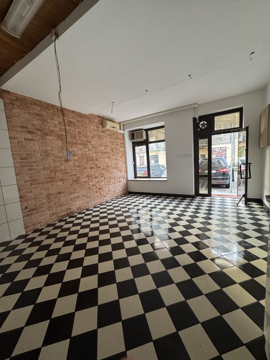 Lokal na sprzedaż - 1 maja