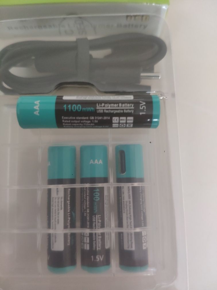 Батарейка литиевая полимер Znter 1,5 V AA 3000  AAA 1100 зар USB TupeC