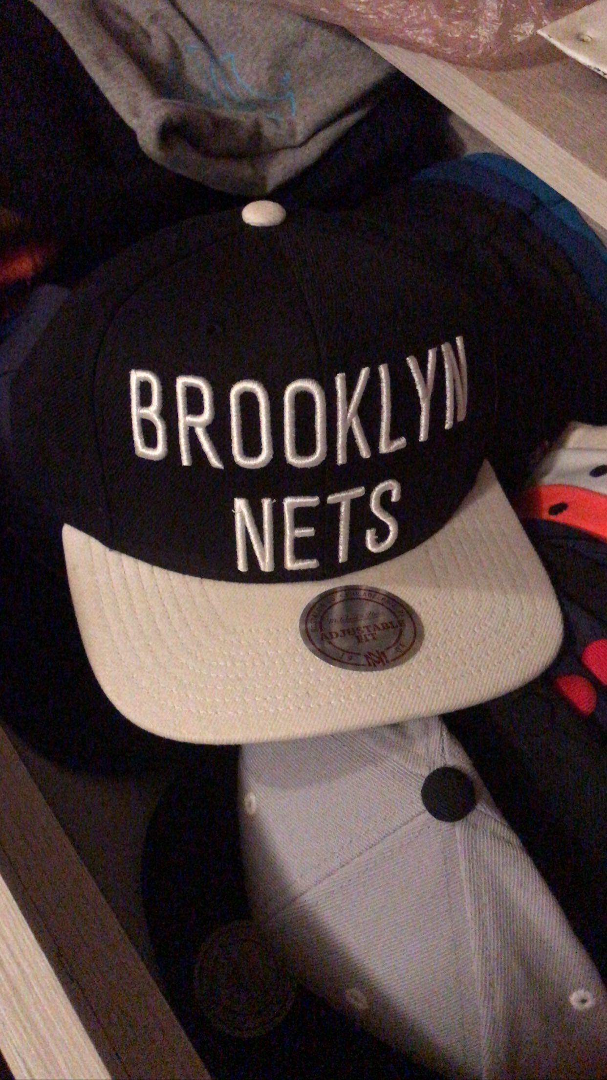 Кепки New Era Mitchell and Ness Kani