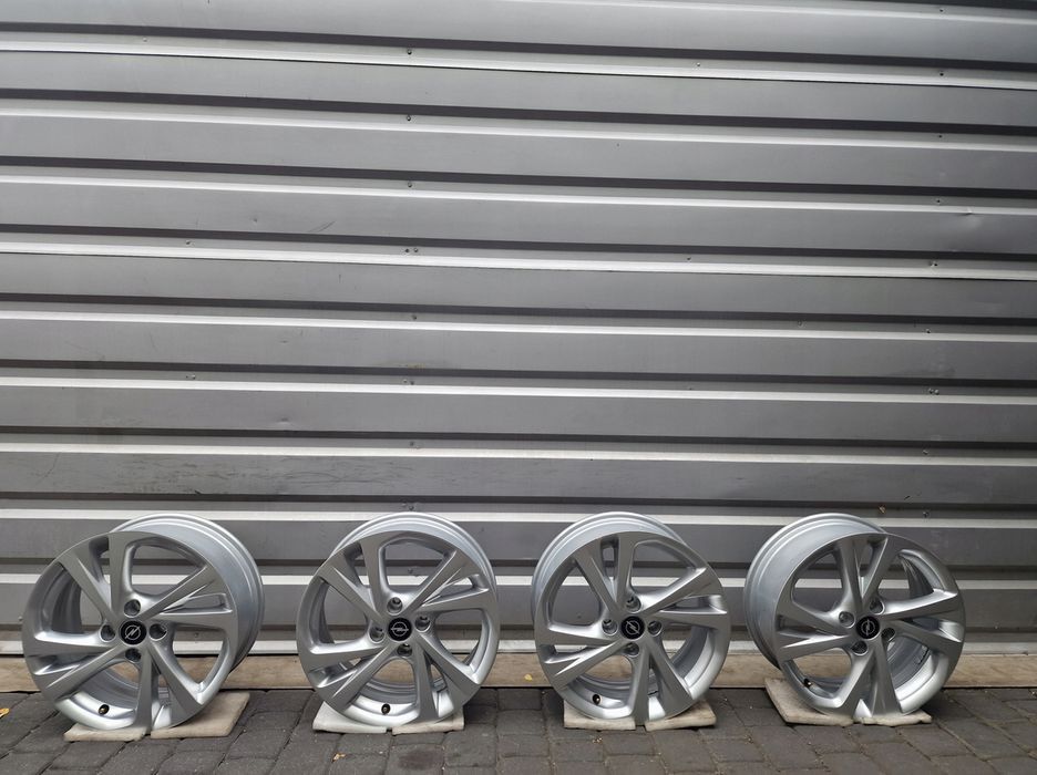 NOWE ORYGINALNE Felgi aluminiowe Opel 17" Corsa Combo