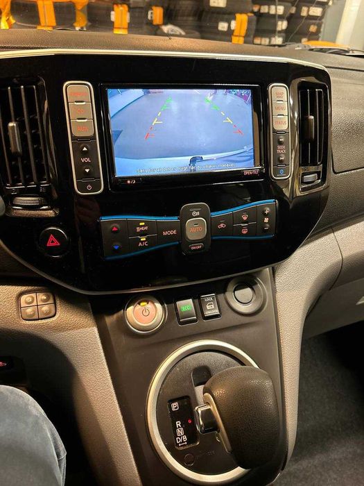 В дорозі! Nissan eNV-200 на 7 місць 2020 року з Європи