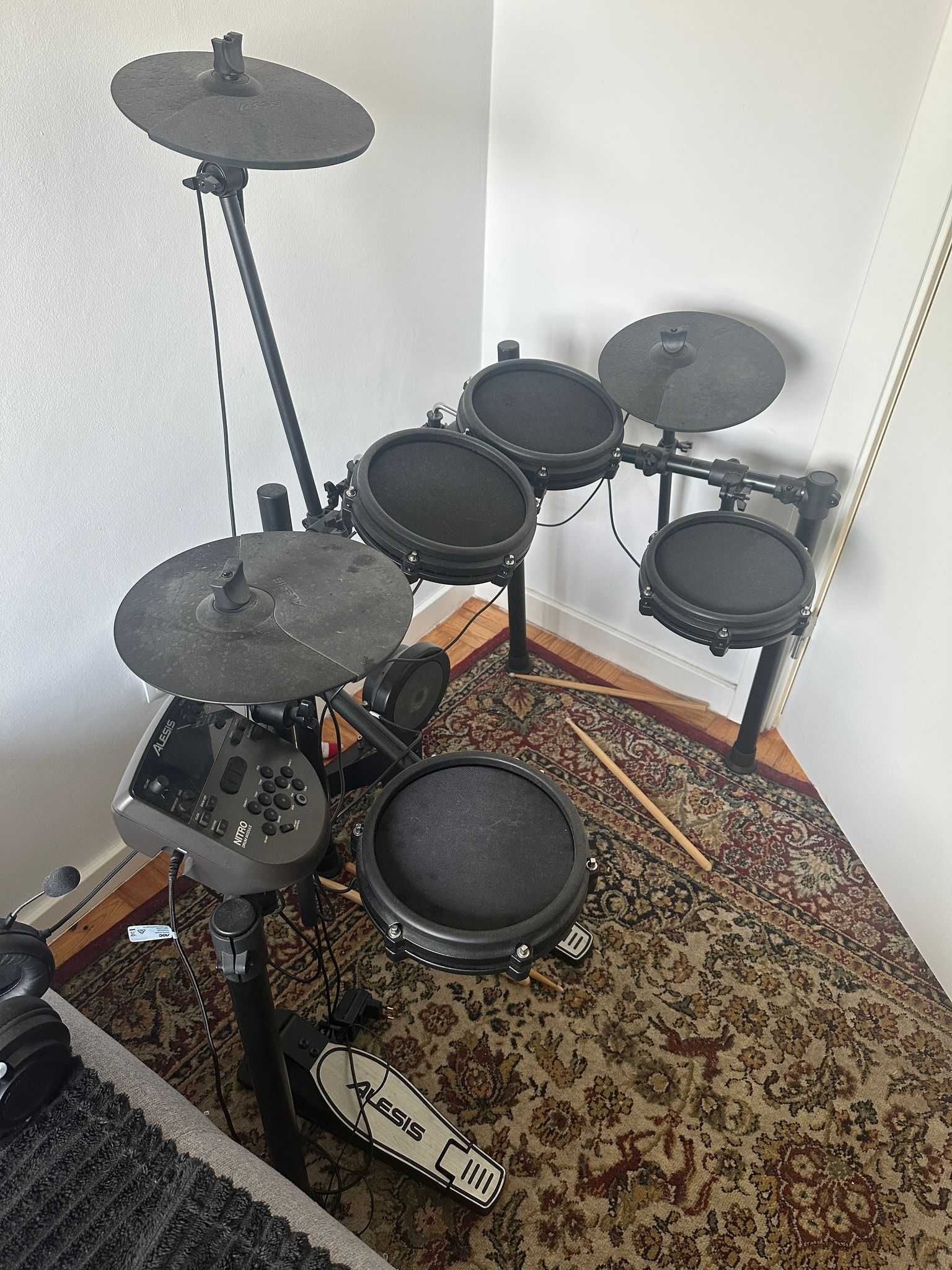 Bateria alesis nitron