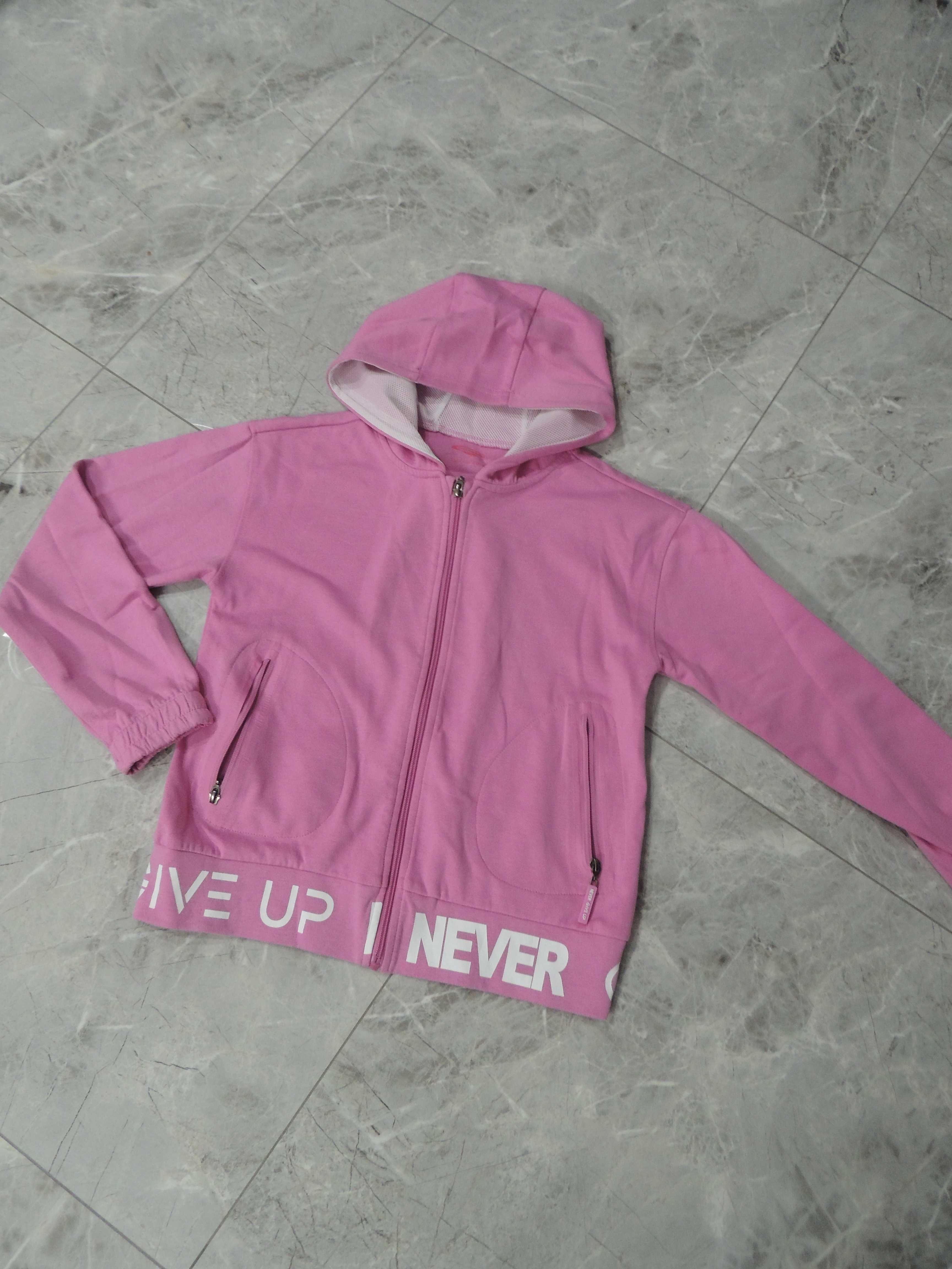 damska sportowa różowa bluza z napisem never give up xs s