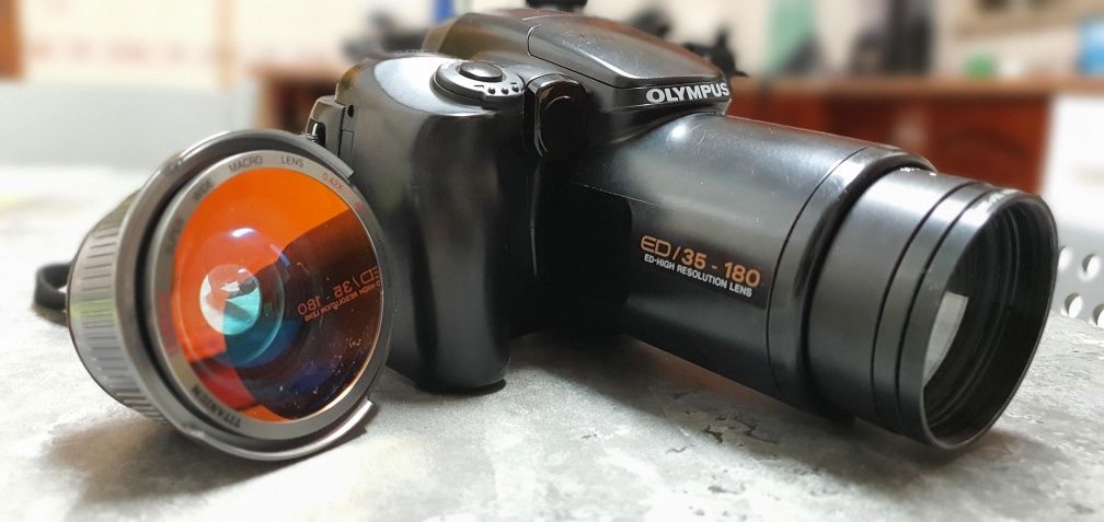 Olympus 35 ED + Lente Super Wide Macro 0.42x Vintage