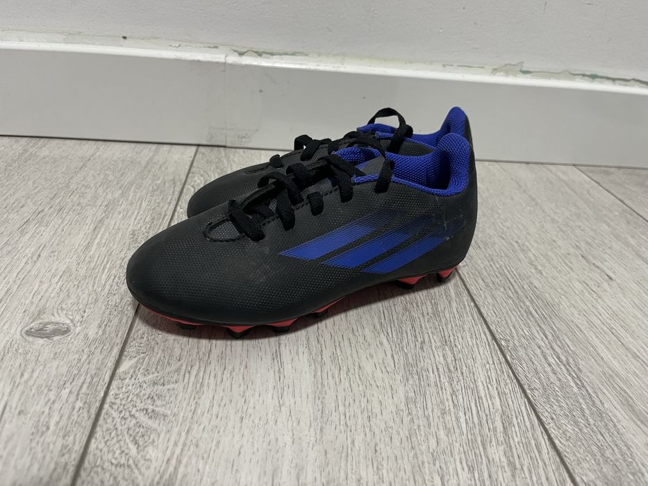 Korki piłkarskie dziecięce Adidas r. 31 (wkładka 19 cm)