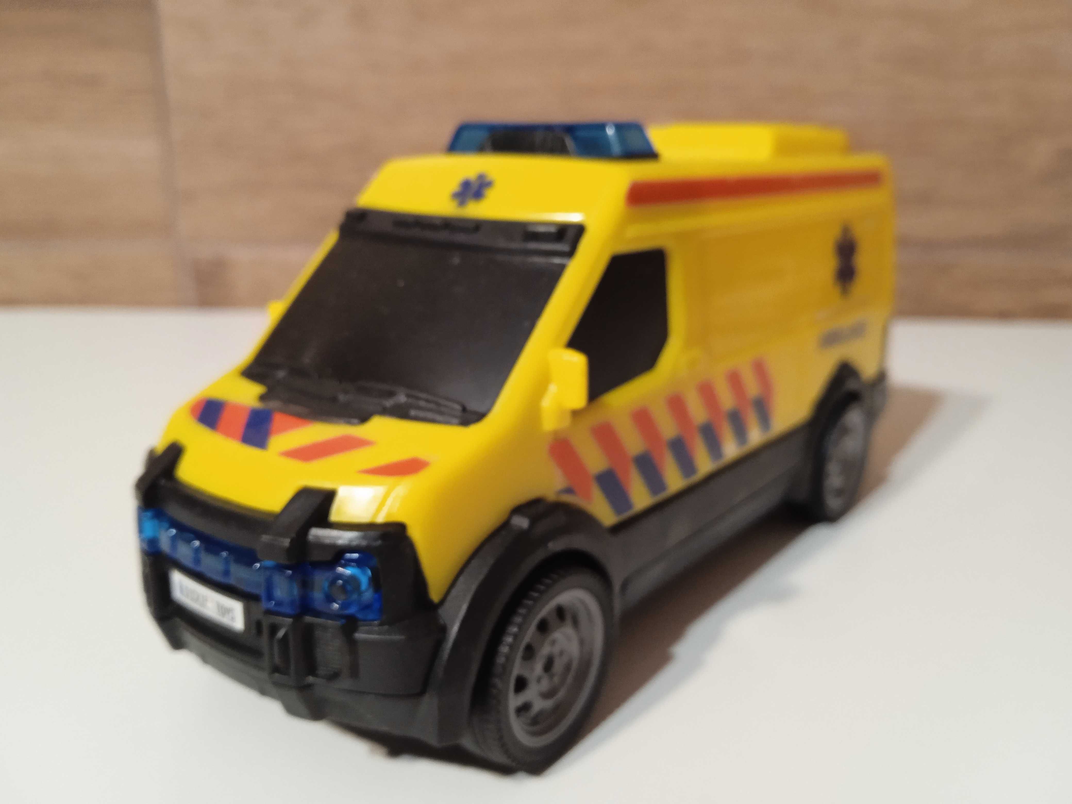 model ambulans karetka