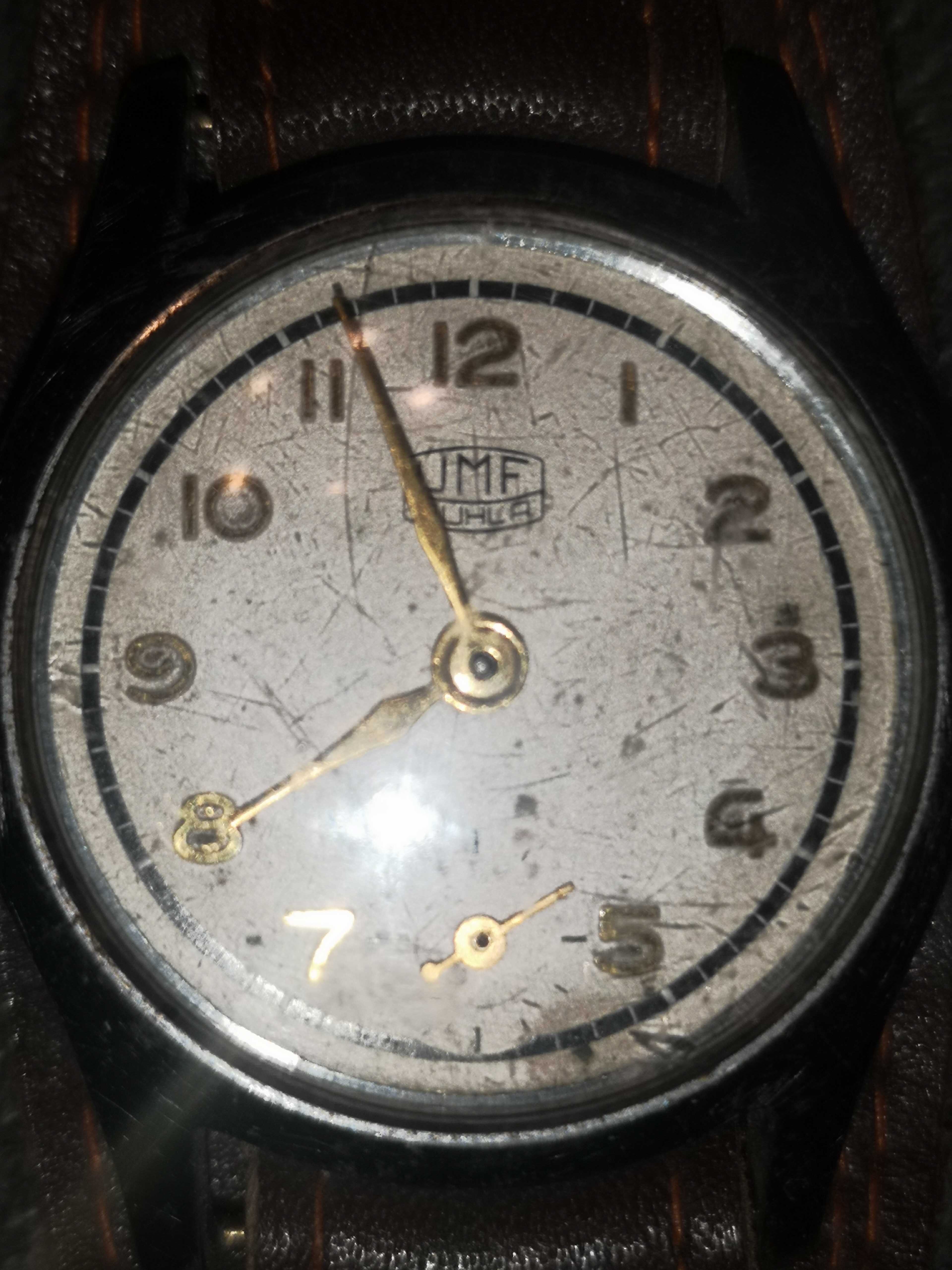 stary zegarek UMF RUHLA z paskiem