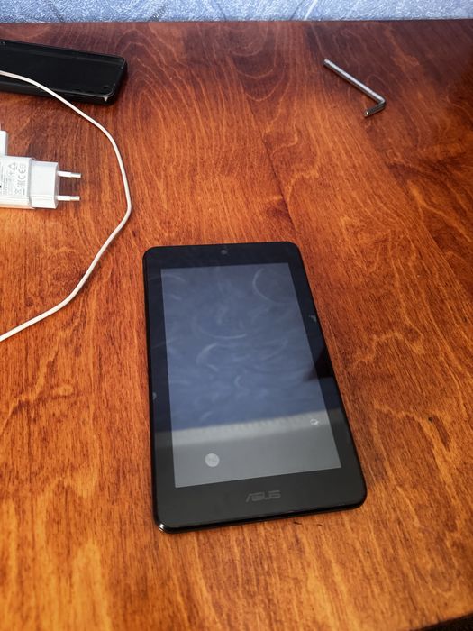 Продам планшет Asus