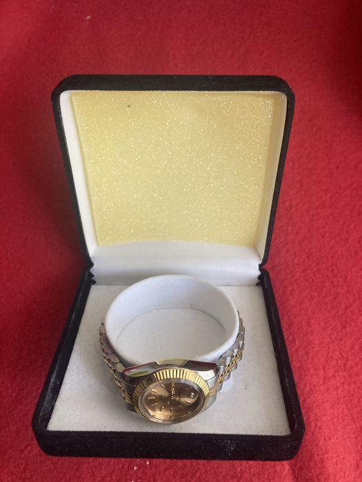 relogio de senhora novo