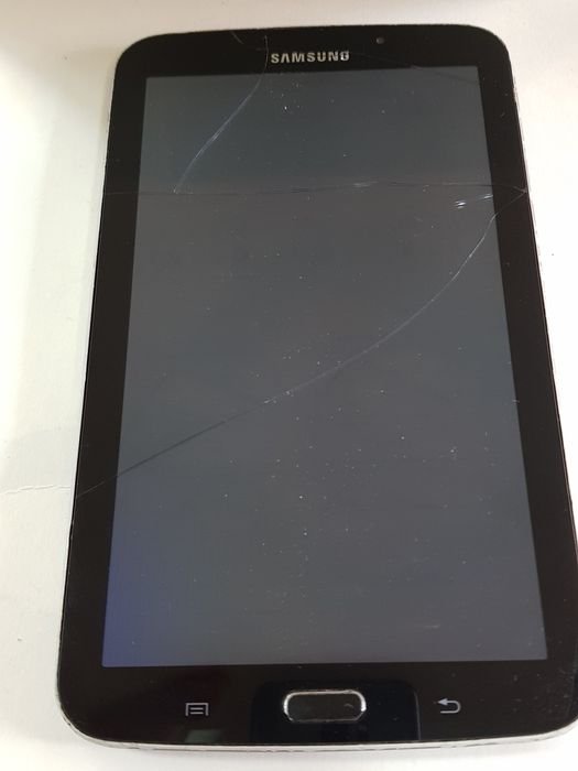 Планшет Samsung Tab3  SM-T210