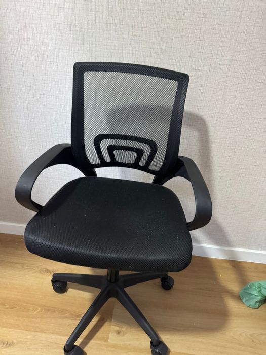 Cadeira de Escritorio Nova