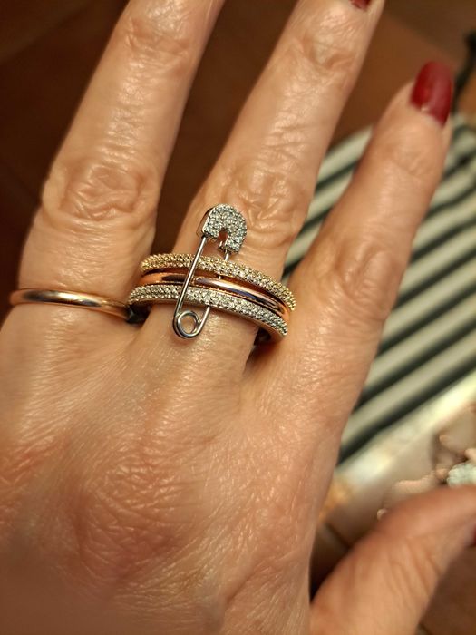 Mala Preta Nova/Voltaire e Zidan/Anel Tricolor/Bracelete Certina