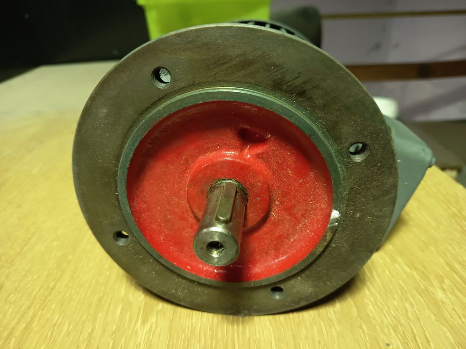 Motores elétricos AEG