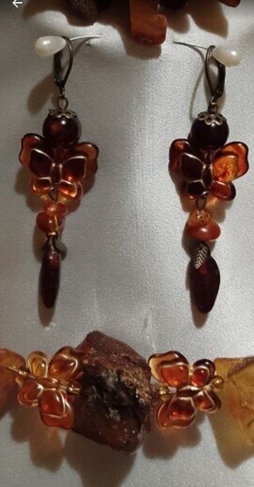 . Натуральный ЯНТАРЬ,  Бирюза, Аметист.