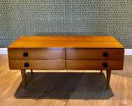 Komoda sideboard niska z czasów PRL, po renowacji