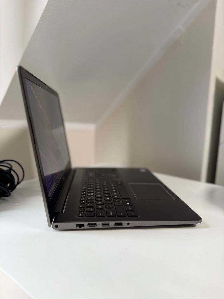 Laptop Dell Vostro 5568 i5 8GB 256SSD Nvidia 940MX 4GB FullHD