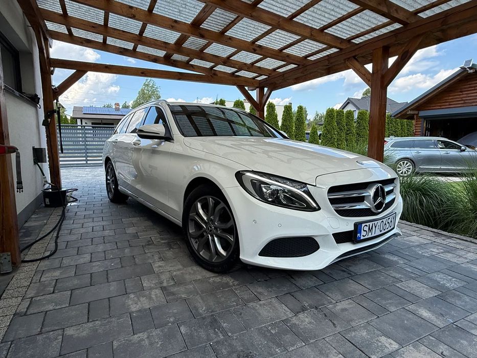 Mercedes-Benz Klasa C Full LED_Automat_Serwis ASO do końca_100% Bezwypadkowy