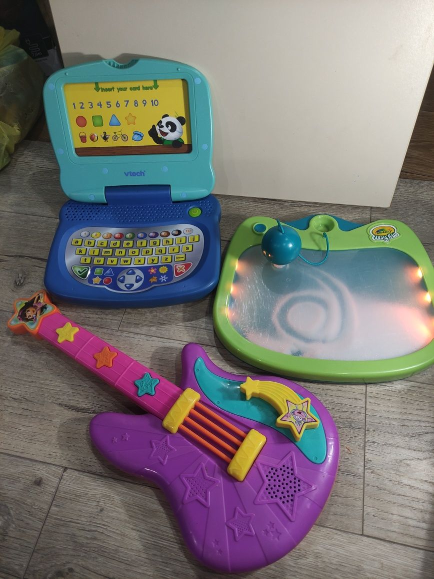 Музыкальный развивающий центр , будинок, ковчег, потяг Fisher Price