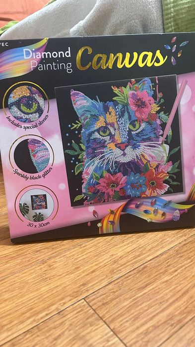 Diamond Painting 30×30 – kot w kwiatach