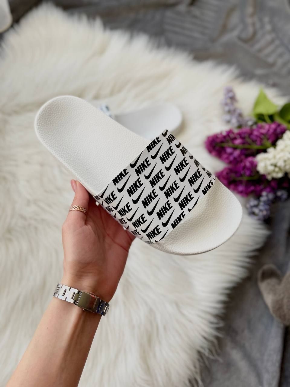 Жіночі шльопанці Nike Slides Small Logo ‘White’