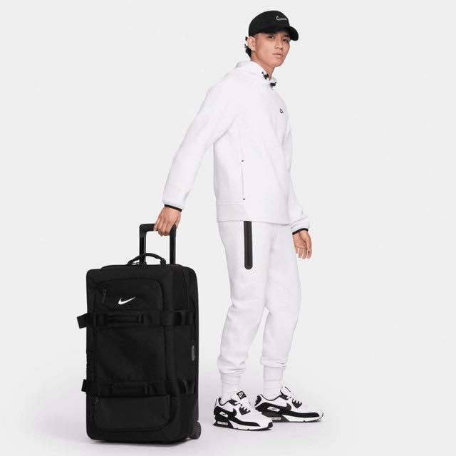 США! Валіза Nike Fiftyone 49 Cabin Roller 82L ACG Force (PBZ278-011)